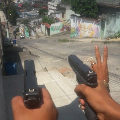 MC BEETHOVEN|B.T  - FAZ O 2 PRO ALTO NA PALMEIRA E NO CASTELAR (( DJ CAUAZIM DO MT ))