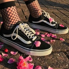 么YARYY~ 💢🔇ḾẪГḨИṪØЛẪ🔇💢