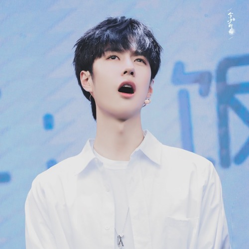 Listen to Wang Yibo (UNIQ) - Saying Sword (Moonlight Blade OST) by