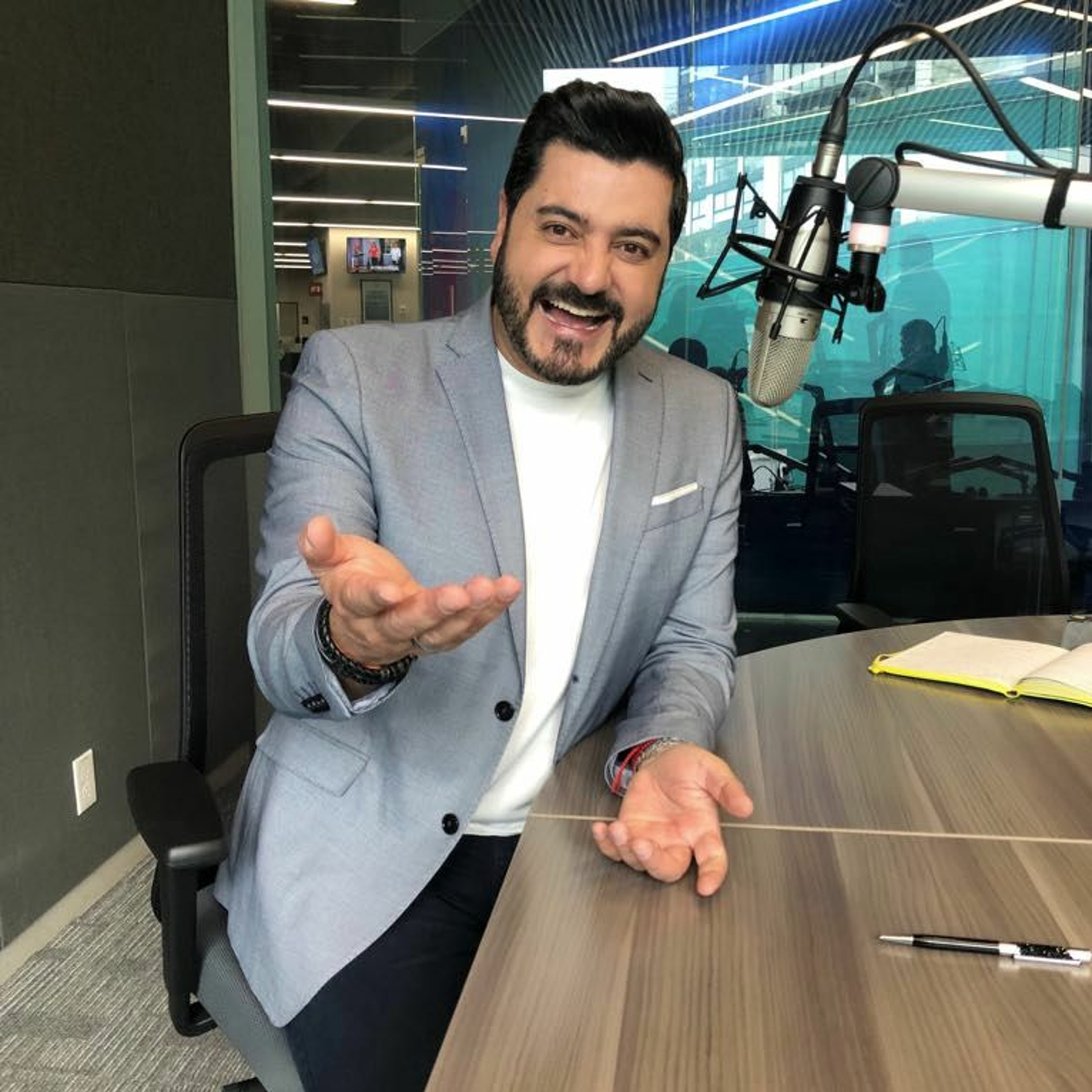 "SOY EQUILIBRIO EN REALIZACIÓN. ESE EL MAYOR FUNDAMENTO DEL FENG SHUI" ALFONSO LEÓN episode artwork