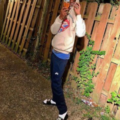 Moet Prod By. Lonebwoy X Goyxrd