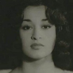 ( وردة🌹  كتبت لك غنوه لك تفكرك بموعدك )