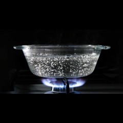 Boiling water (Gas stove)