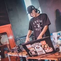 DJ 2T - Funky Apple