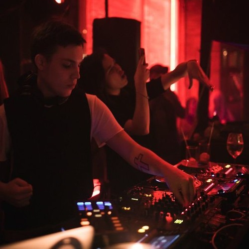 Mixes / Podcasts