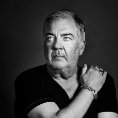 Seeing The Light w/ Photographer Kevin Cummins