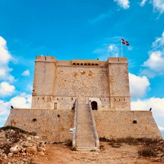 Chasing Sunsets - Santa Marija Tower, Comino