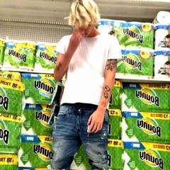 bitch im up (PROD: RXWVN)