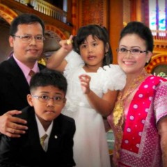 Bersama Keluargaku Melayani Tuhan visit: https://youtu.be/JGuDjaHdnyQ