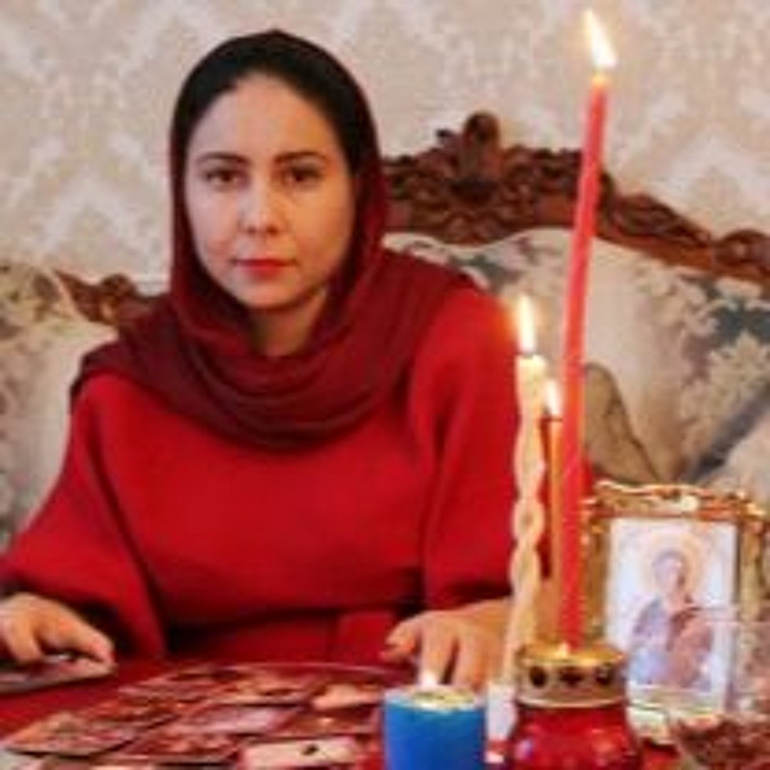 Гадалка таро. Гадалка демон бегемот. Гадалка домовой тв3. Гадалка демон бегемот. Гадалка таролог.