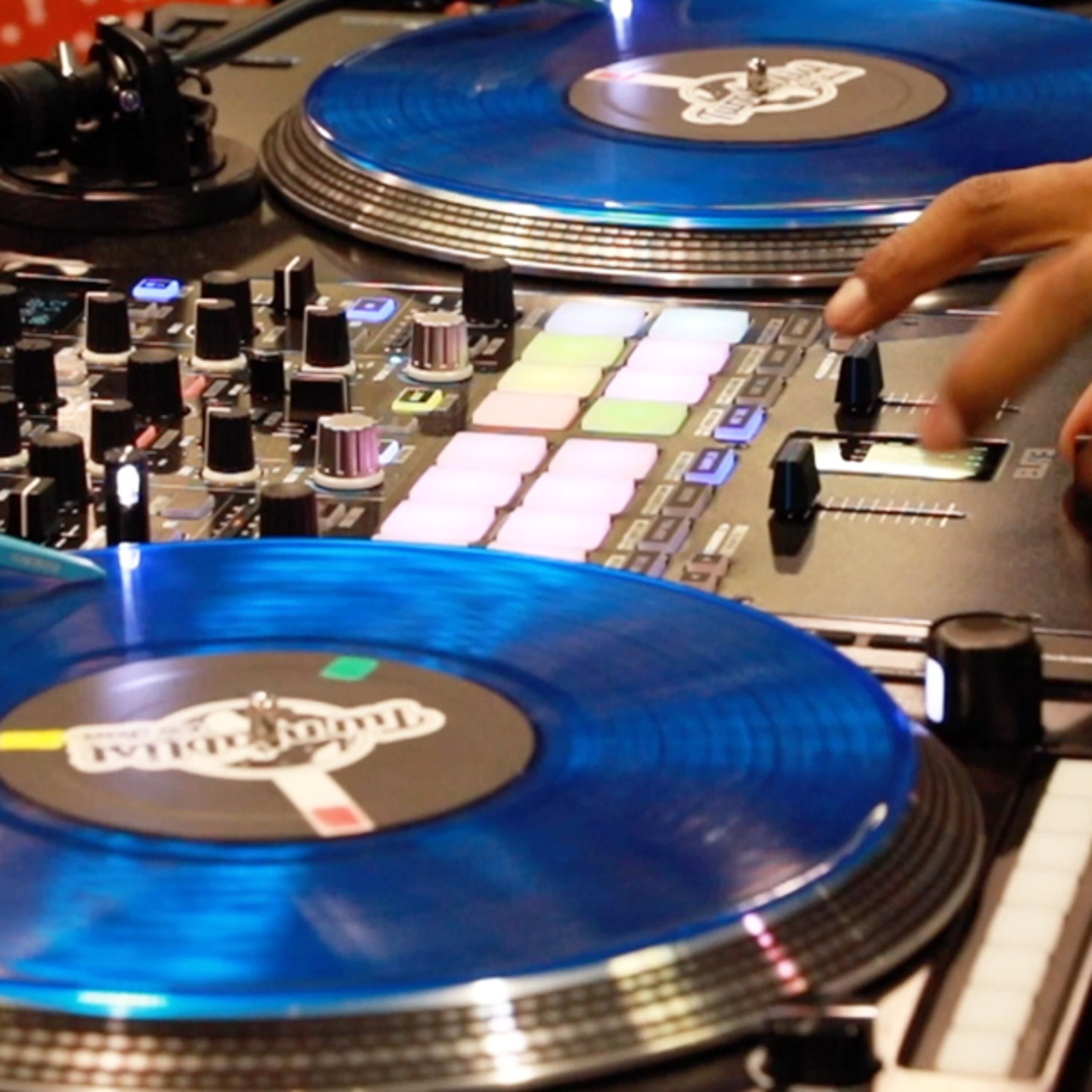 DJ Frankie Dee