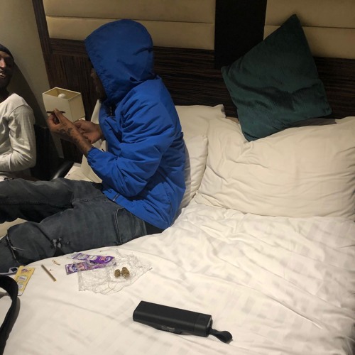 ApTheGoat X Acxito X 7M0R0 - Drippy x2