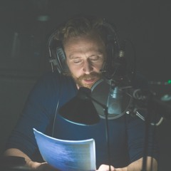 Tom Hiddleston reading poetry for Ximalaya