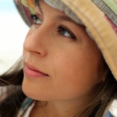 UKRAINO MOYA (Білі зірки падають з неба)