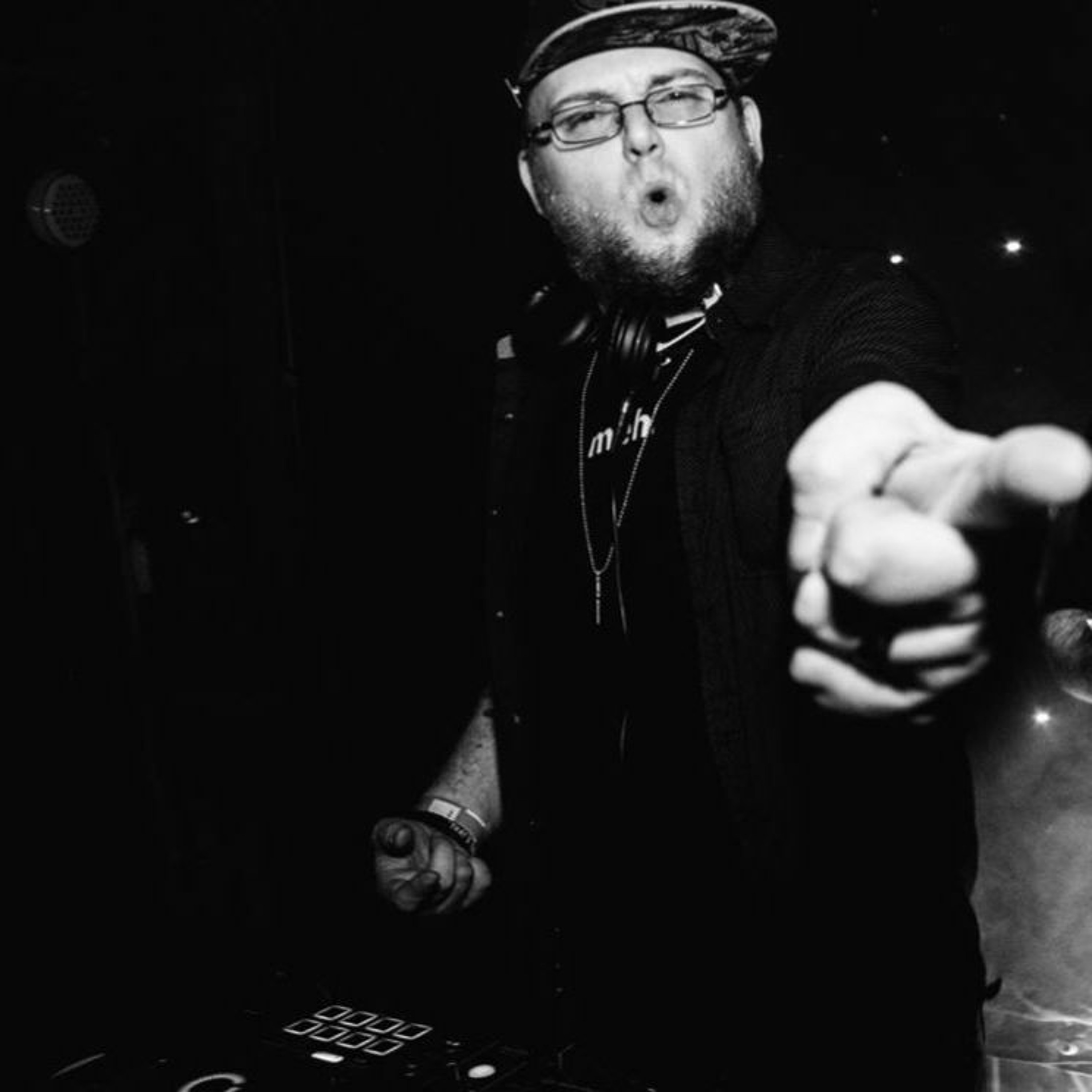 Hotze pres. Dichotomy Sessions