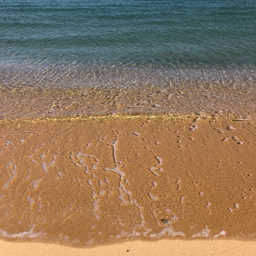 우리의 사랑은 파도가 아닐거야