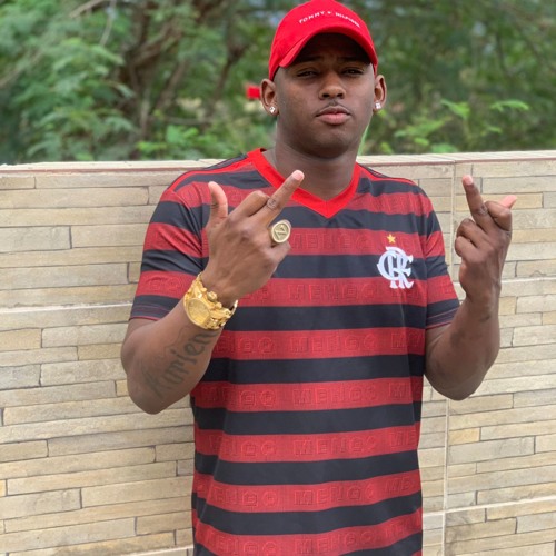 = EUTO COM A CAMISA DO FLAMENGO NA FAVELA = MC'S ZANGÃO E MENOR DA AV ( DJ JOHN MPC )