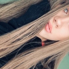 KOSMICZNY GRANAT 1108 N A T A L A FEAT P Ę C A K