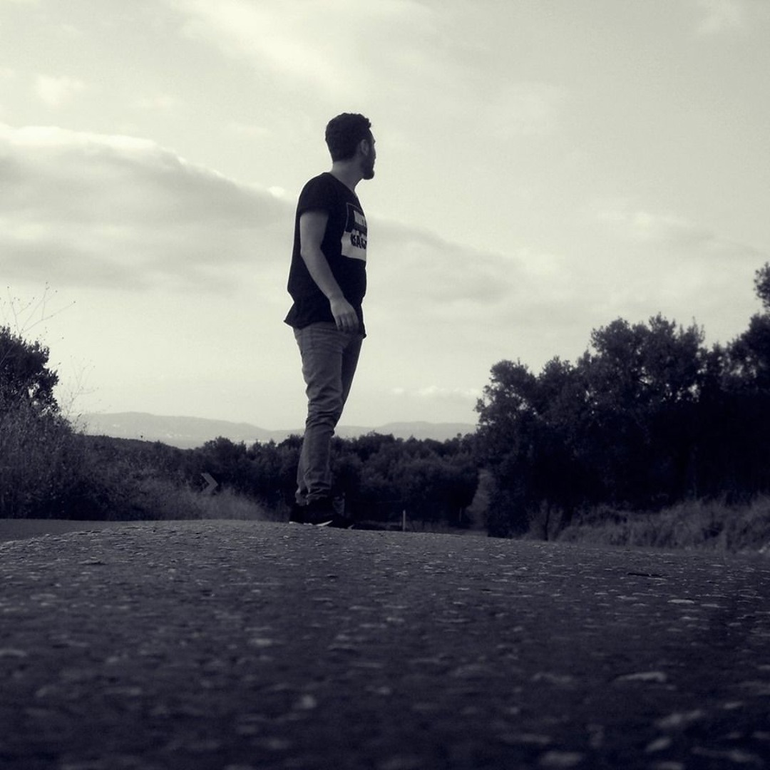 Stream Gülden Karaböcek - Ben Olmalıydım (Official Audio) by Ottoman Crew |  Listen online for free on SoundCloud