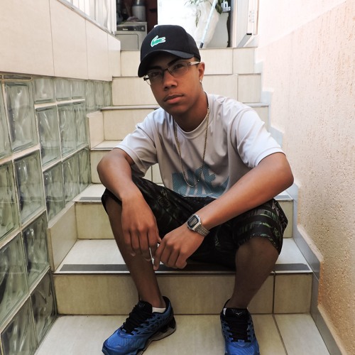 ELA SÓ TEM 17 E QUER CONHECER O MANDELA (DJ PIKENO MPC) PART PIKENO MPC E MC DUKINHO
