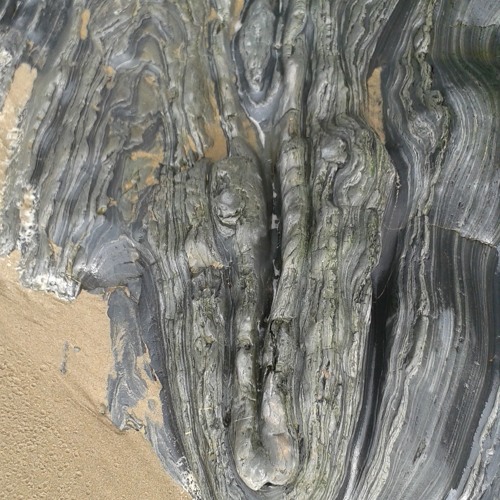 Folding Stones - Arma Ignifera feat. Llanpsych remix