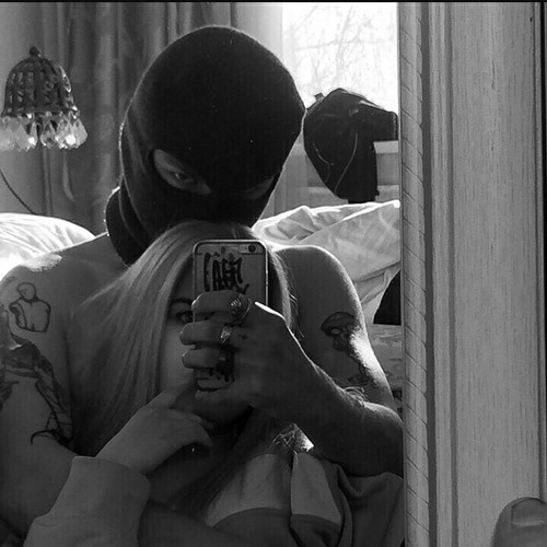 ТЕАТР ПОДХОДИТ К КОНЦУ...