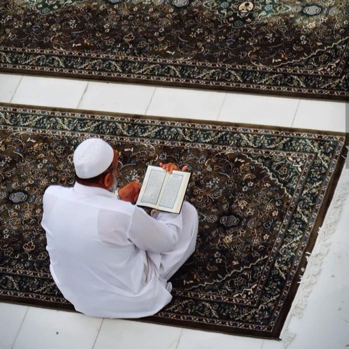كُلُّ نَفْسٍ بِمَا كَسَبَتْ رَهِينَةٌ | هزاع البلوشي