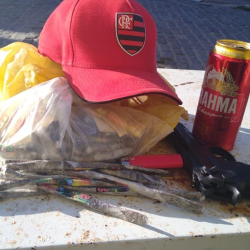 MC DA FIRMA = AKI TEM VARIAS GLOK E TEM VARIOS AK VS LIXÃO( DJ CL & ALLE )