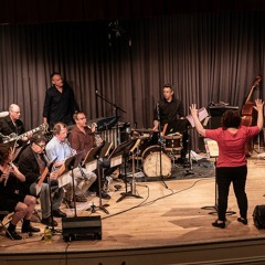 duo B. Experimental Band plays People in Sorrow