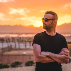 Paul Thomas Presents UV Radio 106