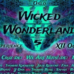 Carina Helen @ Wicked Wonderland Okt-19