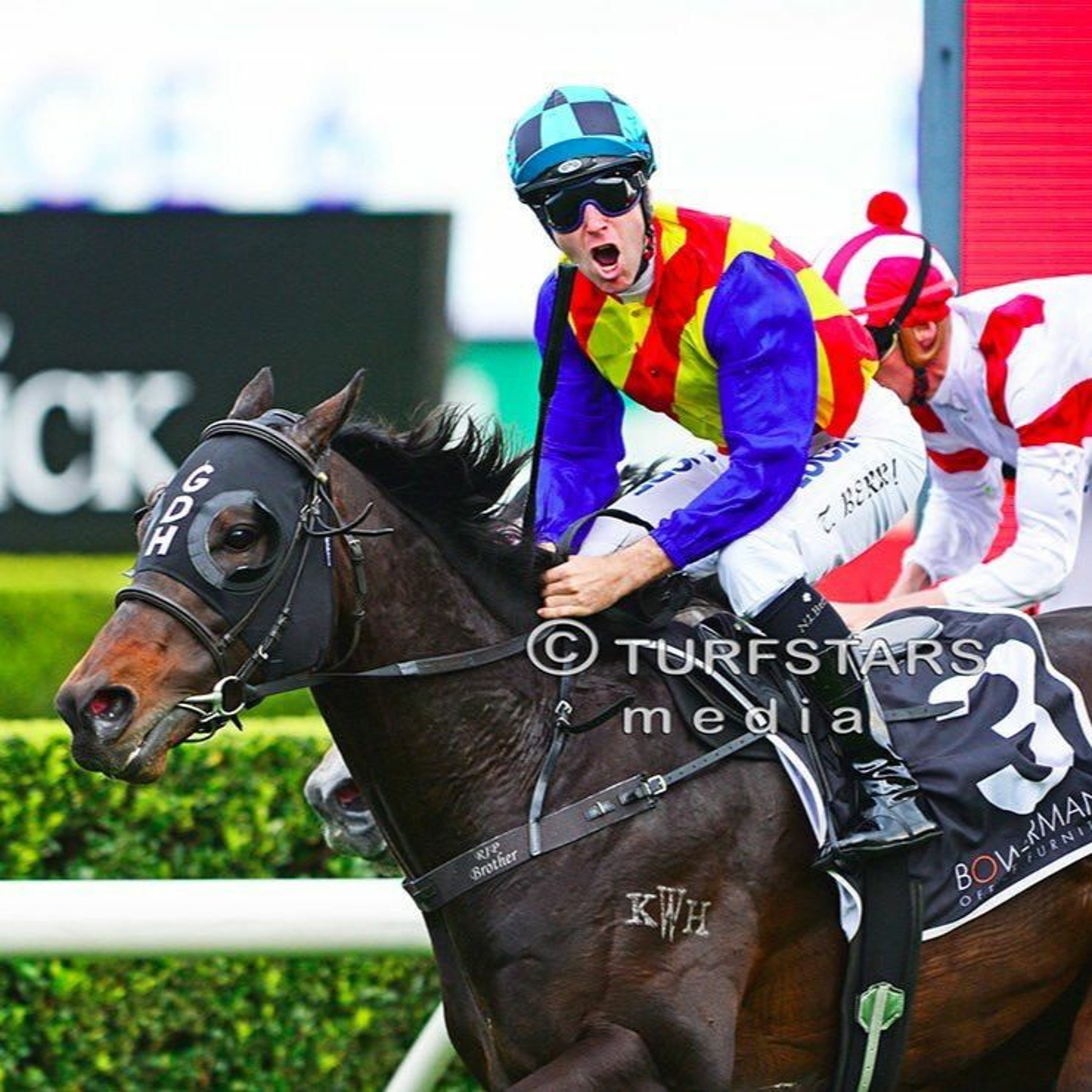 Sydney jockey Tommy Berry joins the show to discuss his Everest ride Pierata. episode artwork