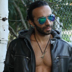 Alvaro - 'Sexy Particular'