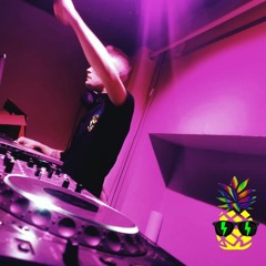 Piñastyle @ ALPHA 01:00aM