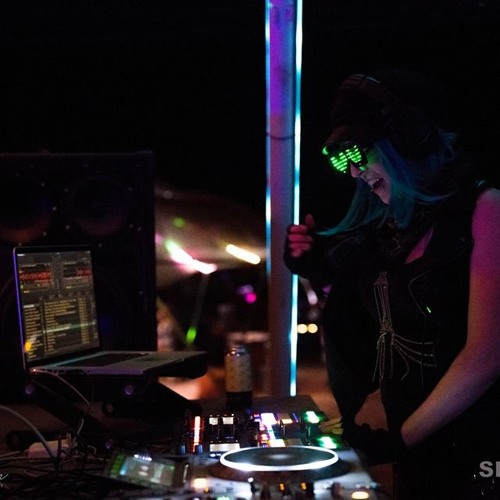 NEUROTIC: Live @ BAWLDY