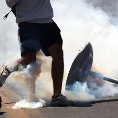 C10H5ClN2 (Venceremos)