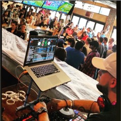 #SundayFunday at Stats Southie