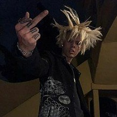 ☣️LOUD SH!T ☣️