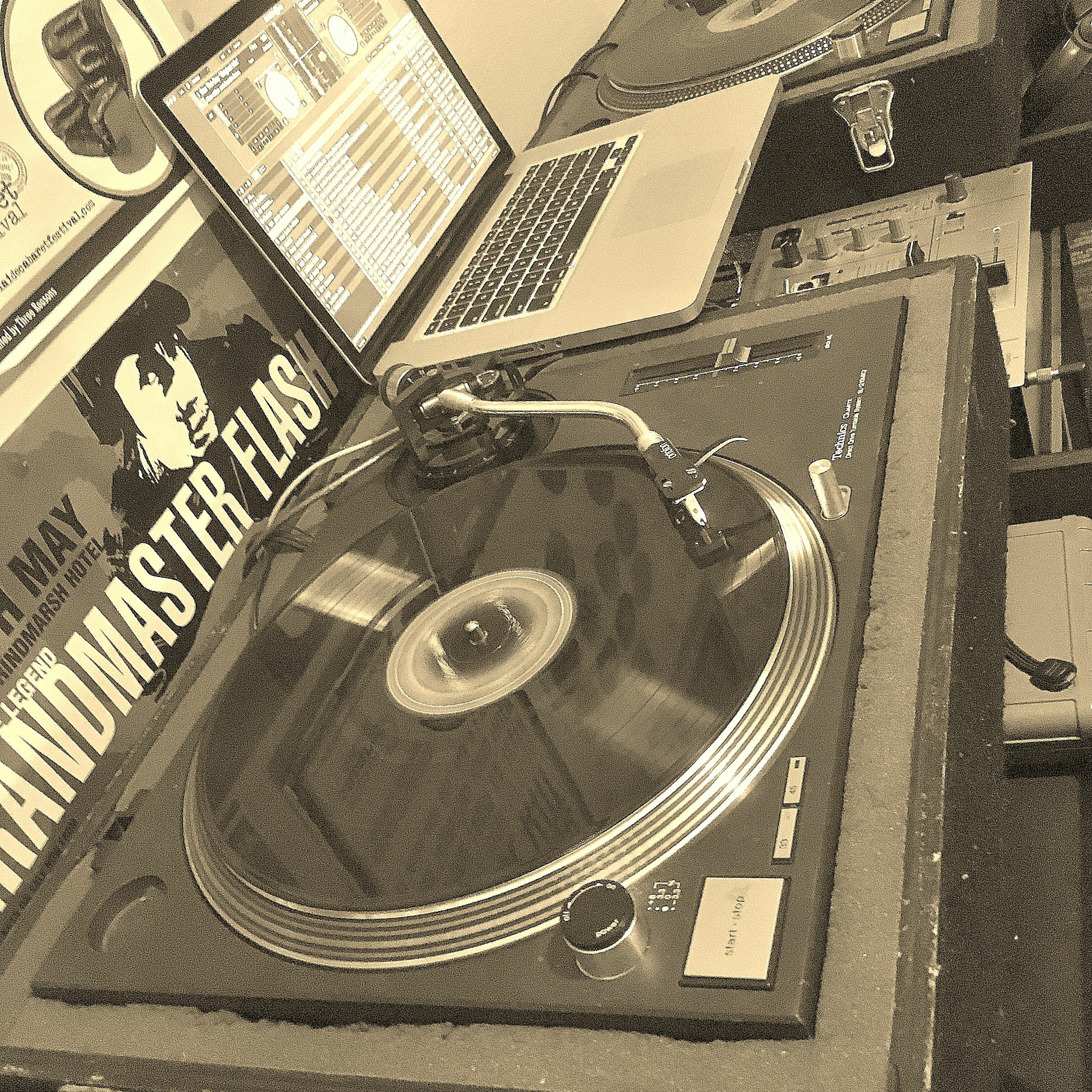 deep house mix episode artwork