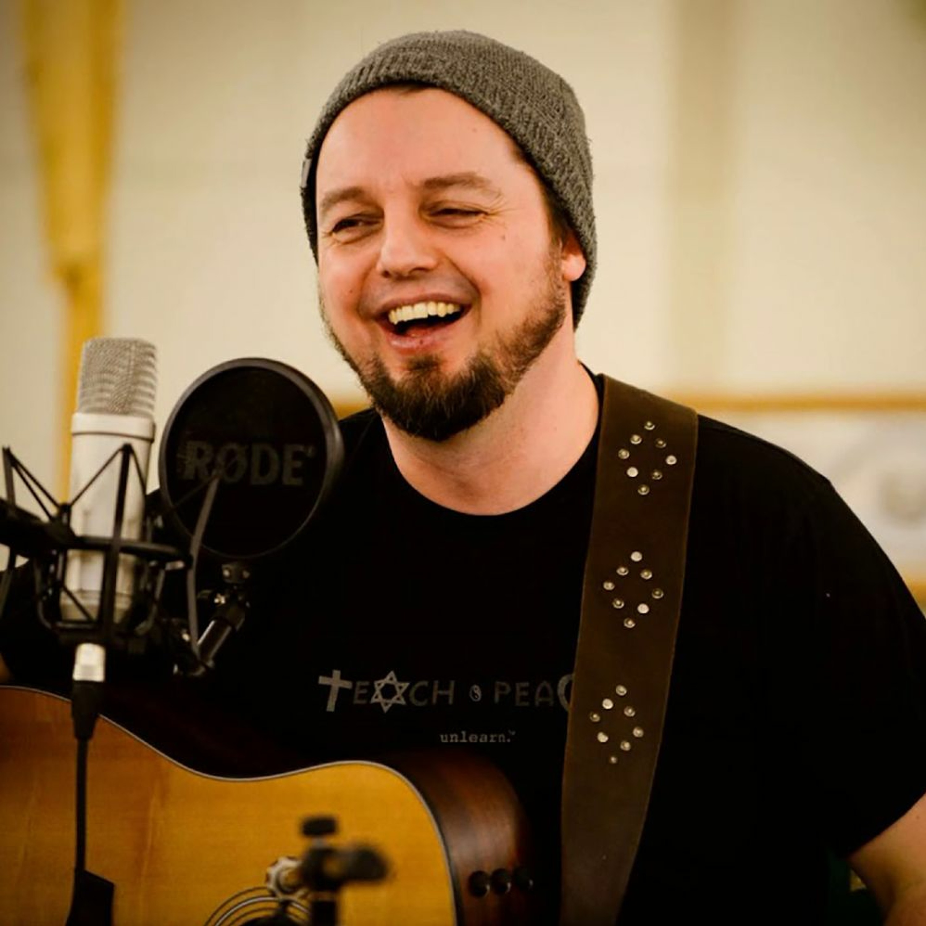 Folk Roots Radio... with Jan Hall