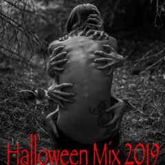 Halloween Mix 2019 - Rowan Bear