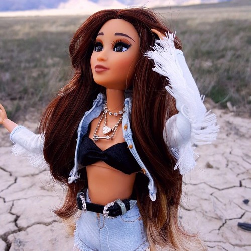 Ariana grande outfit into you new arrivals