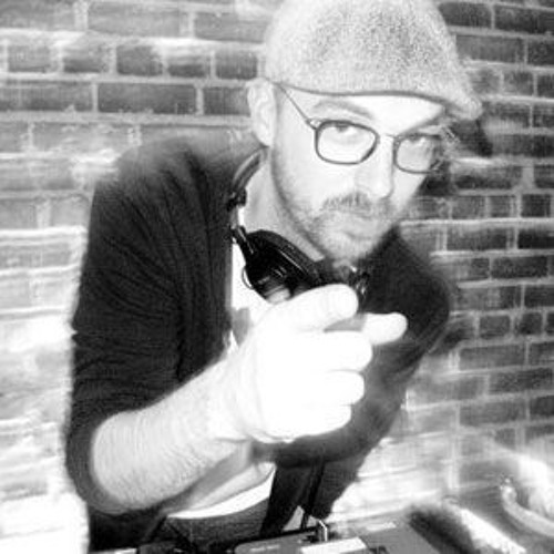 Live on Groovetech Radio 2001