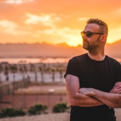 Paul Thomas presents UV Radio 108