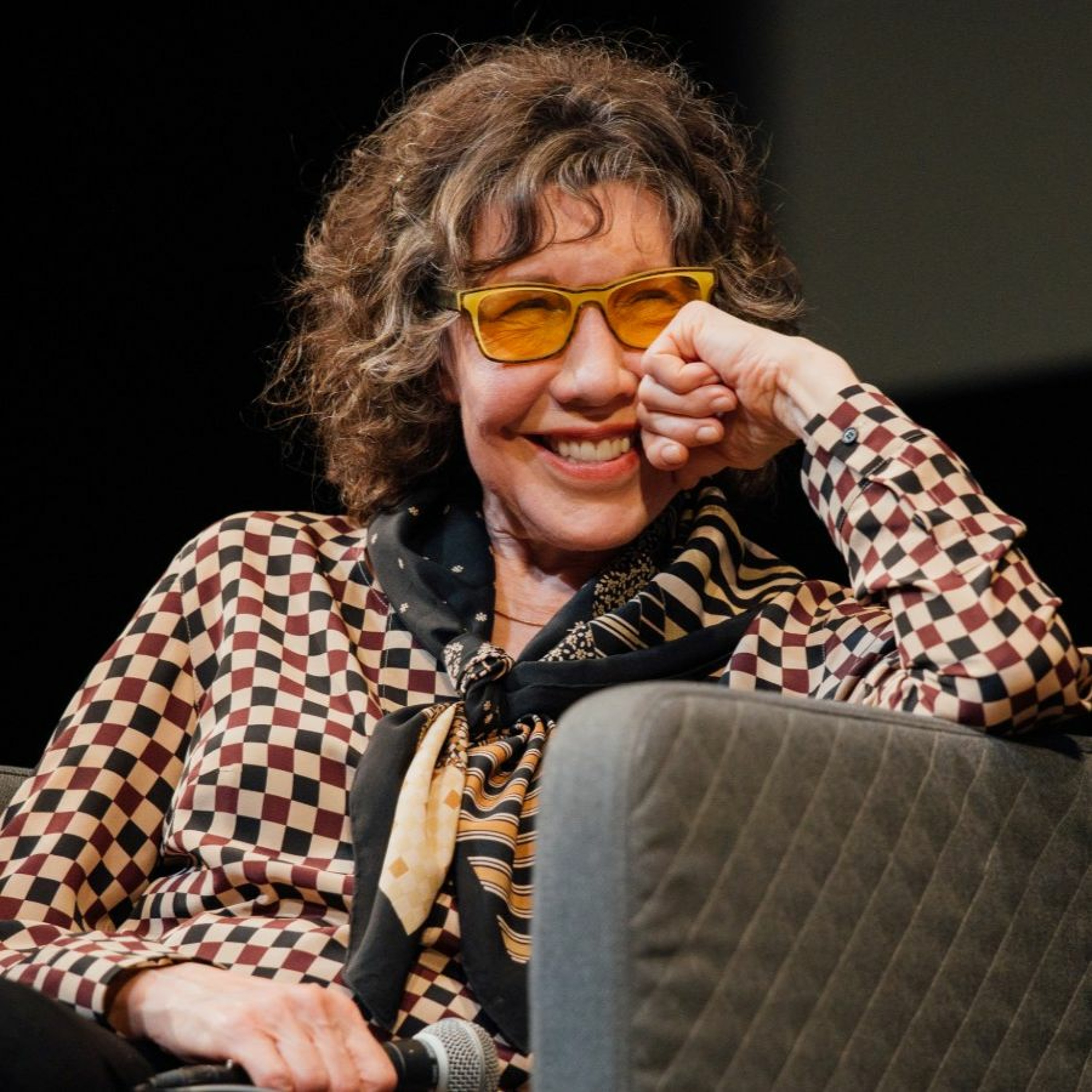 #264 - Lily Tomlin & Jane Wagner Reflect on Comedy and Their Careers episode artwork