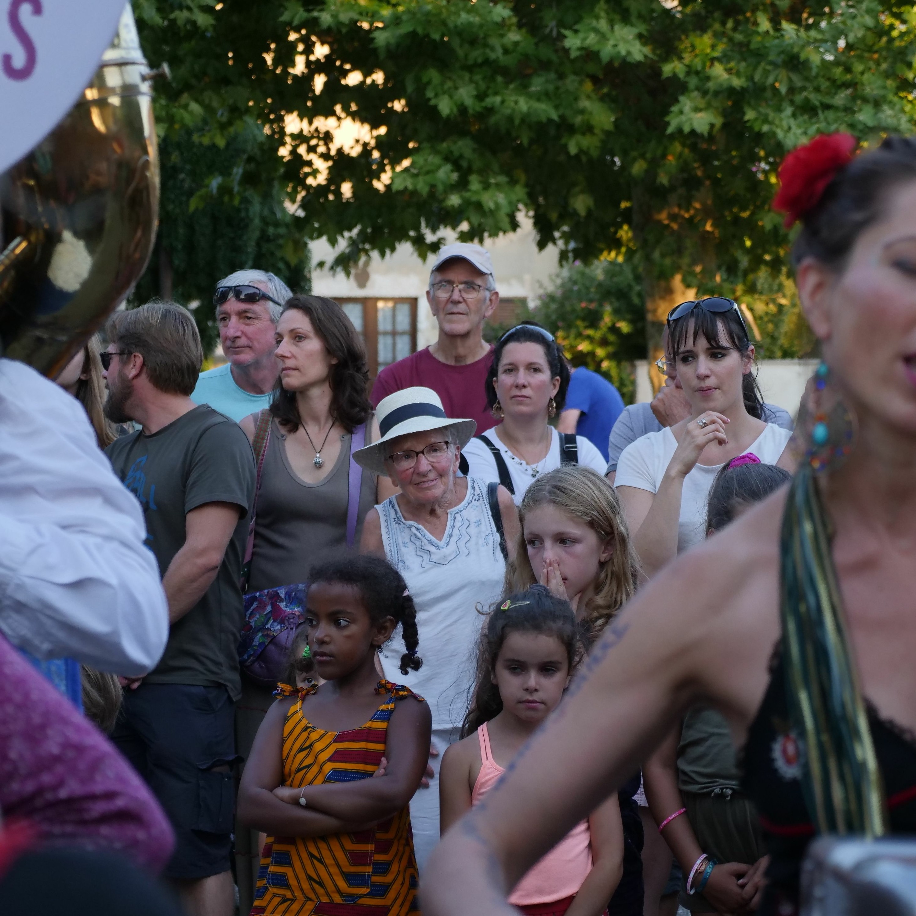 3. A TAAABLE ! Etc...  Stef