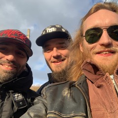 Catchy Trio Nagyon Hosszú Song