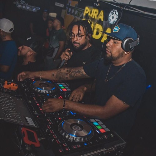 Stream Dj Chrome & Flashy TitosDiscotek LIMON Parade Aug 2k19 by