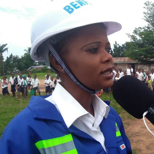 Jeannette YOWA: de la milice à la menuiserie - NWK- P-FR