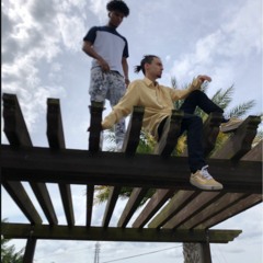 Fly Finesser Ft. AKT (Prod.Crackgod)